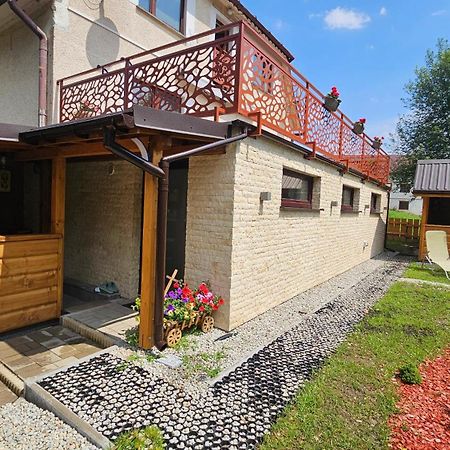 Romanticke Ubytovanie Holiday House Daniela & Studio Julia Zdiar Ngoại thất bức ảnh
