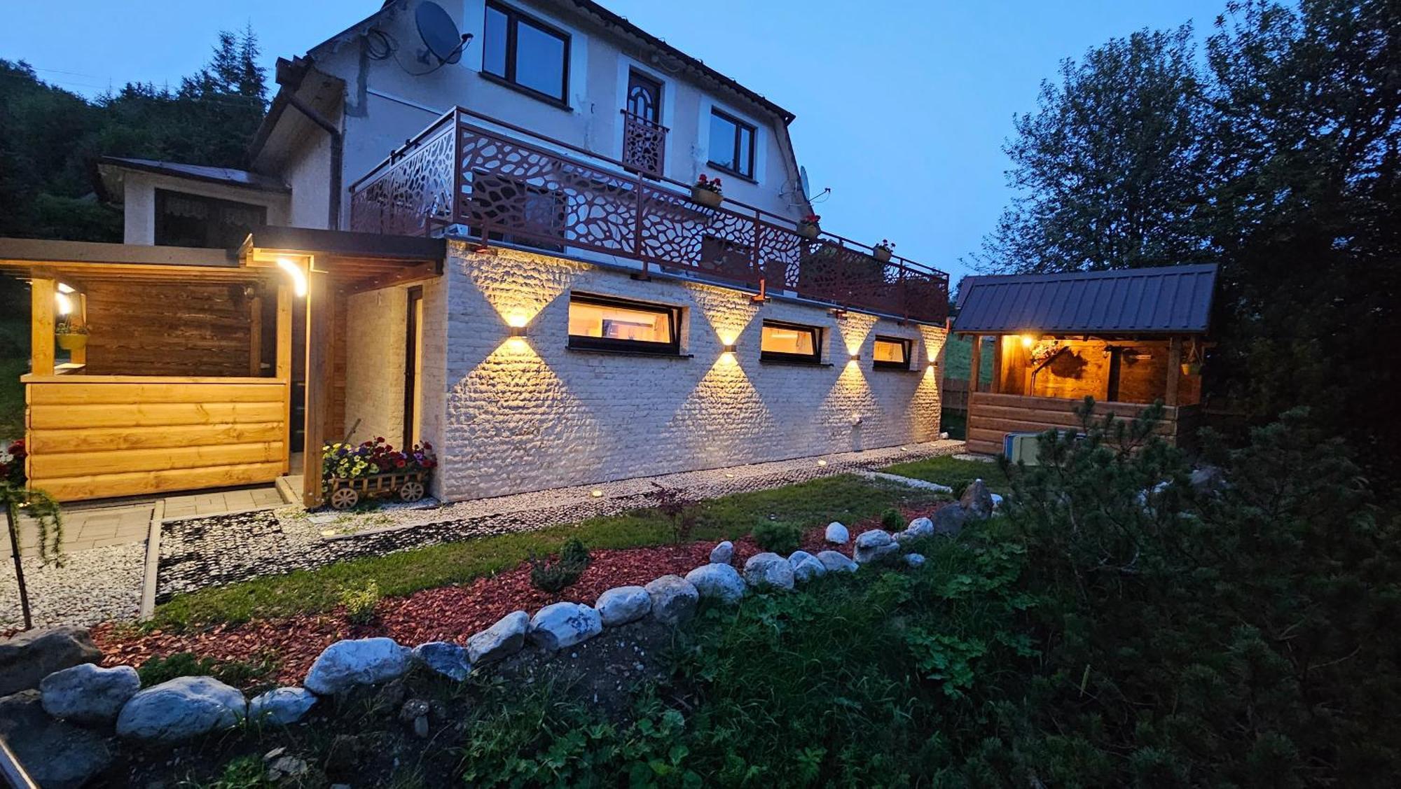 Romanticke Ubytovanie Holiday House Daniela & Studio Julia Zdiar Ngoại thất bức ảnh